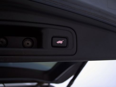 Used 2022 Honda Pilot Touring image 13