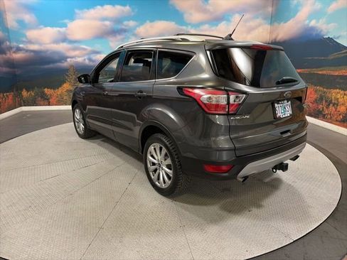 Used 2018 Ford Escape Titanium AWD/4WD image 6