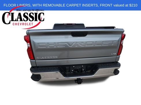 Used 2025 Chevrolet Silverado 1500 LTZ image 7