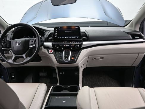 Used 2025 Honda Odyssey EX-L image 31