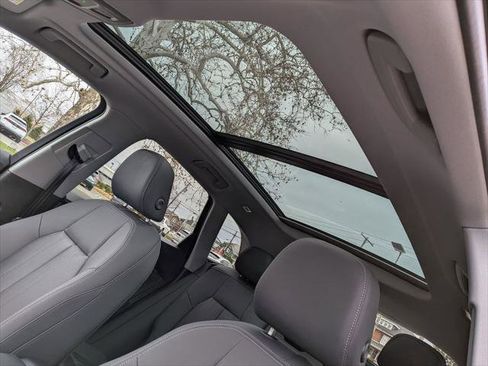 Certified 2025 Audi Q5 Premium Plus w/ Premium Plus AWD/4WD image 21