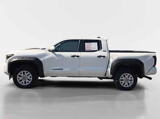 Used 2024 Toyota Tacoma SR5 RWD video 2