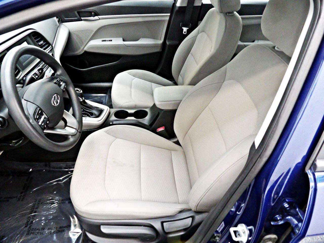Used 2019 Hyundai Elantra SE FWD image 8