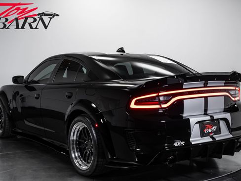 Used 2022 Dodge Charger SRT Hellcat RWD image 3