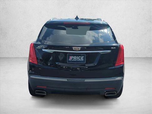 Used 2018 Cadillac XT5 Luxury w/ Driver Awareness Package FWD image 7