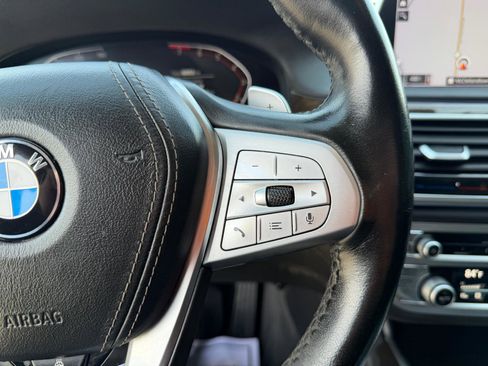 Used 2020 BMW 740i w/ Premium Package image 20