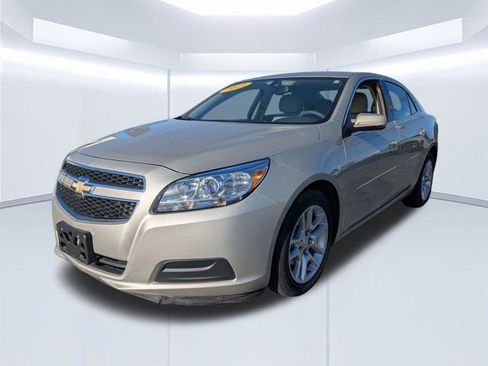Used 2013 Chevrolet Malibu LT w/ Power Convenience Package image 8
