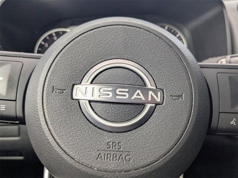 Used 2024 Nissan Rogue S image 40