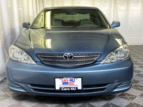 Used 2002 Toyota Camry LE image 3