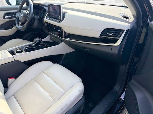 Used 2023 Nissan Rogue SL image 15