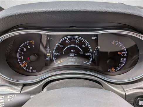 Used 2022 Jeep Grand Cherokee Laredo X AWD/4WD image 11