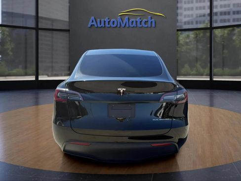 Used 2024 Tesla Model Y Long Range AWD/4WD image 9
