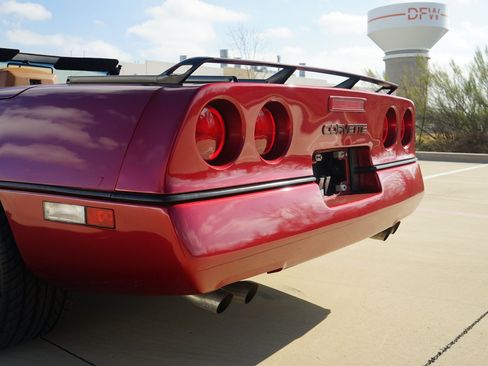 Used 1990 Chevrolet Corvette Convertible image 28