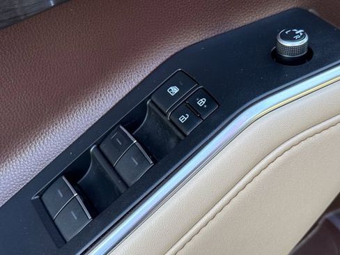 Used 2020 Toyota Highlander Platinum FWD image 19