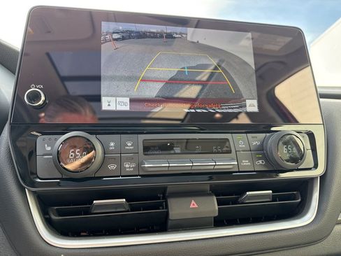 Used 2024 Toyota Grand Highlander XLE image 26