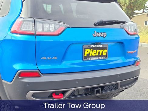 Used 2020 Jeep Cherokee Trailhawk w/ Technology Group AWD/4WD image 8