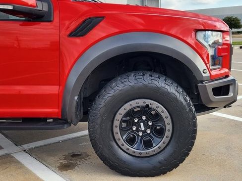 Used 2019 Ford F150 Raptor w/ Equipment Group 802A Luxury image 8