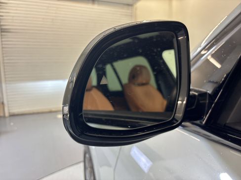 Used 2024 BMW X5 sDrive40i w/ M Sport Package image 18