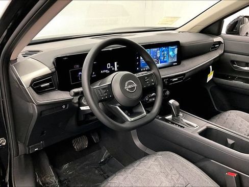 New 2026 Nissan Kicks SV w/ SV Premium Package FWD image 7