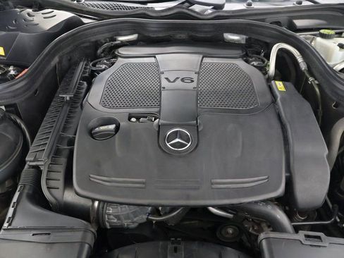Used 2014 Mercedes-Benz E 350 4MATIC Sedan image 28