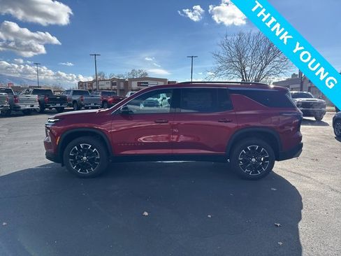 New 2026 Chevrolet Traverse LT w/ Sun and Wheel Package image 4