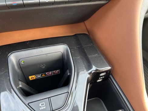 New 2026 Toyota Crown Signia image 6