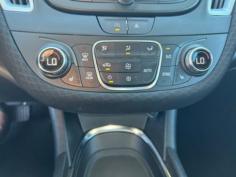 Used 2024 Chevrolet Malibu LT FWD image 30