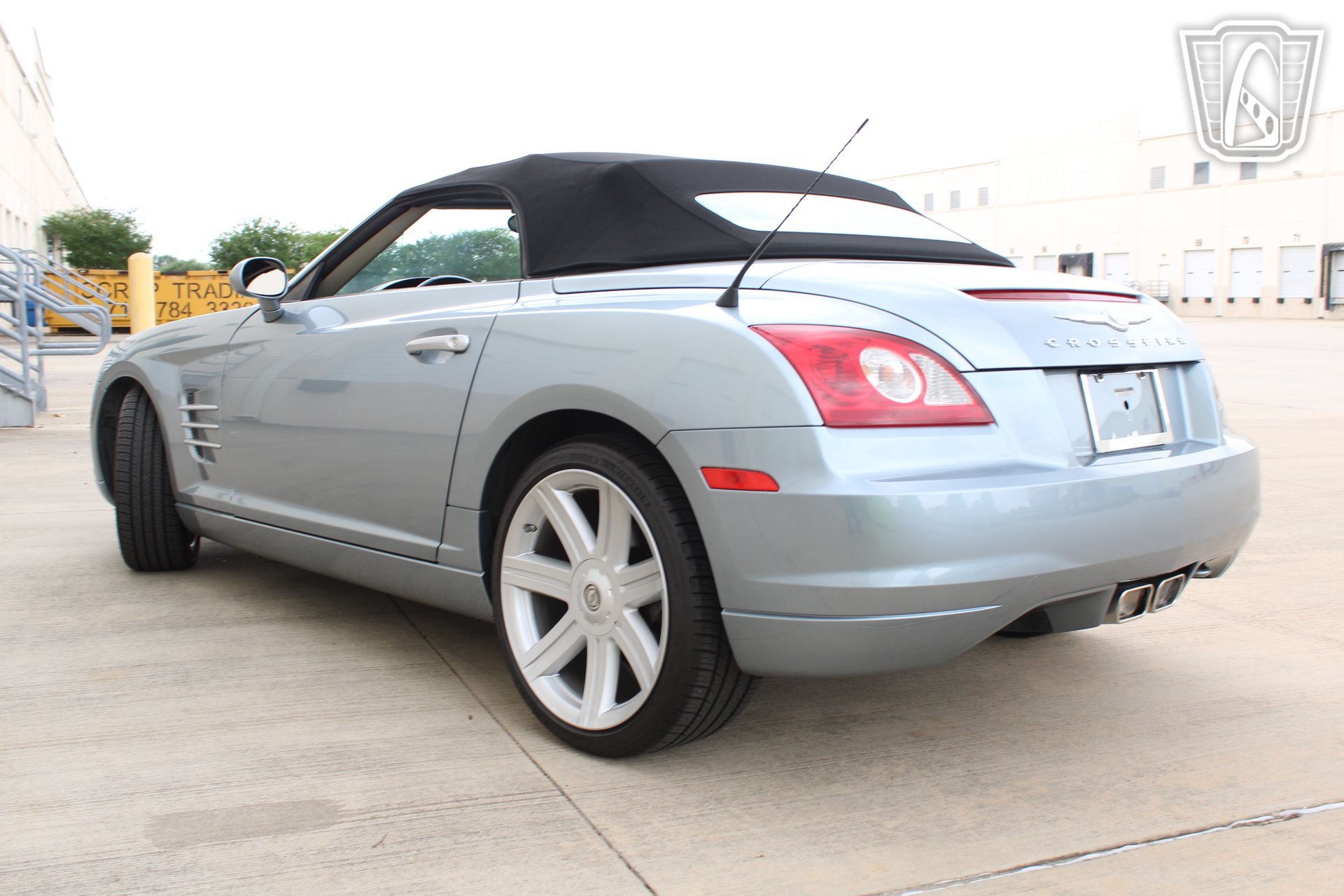 Used 2005 Chrysler Crossfire Limited RWD image 17