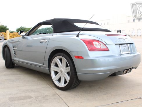 Used 2005 Chrysler Crossfire Limited image 17