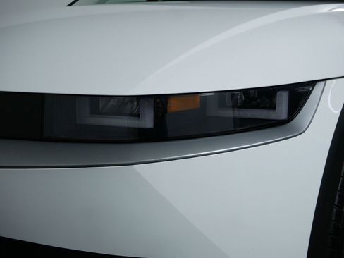 Used 2024 Hyundai Ioniq 5 SEL image 14