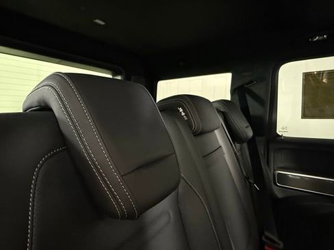 Used 2025 Mercedes-Benz G 550 image 28