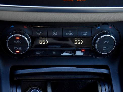 Used 2015 Mercedes-Benz CLA 250 image 26