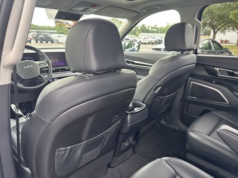 Used 2025 Kia Telluride S AWD/4WD image 26