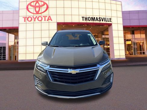 Used 2024 Chevrolet Equinox LT image 2