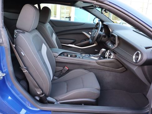 Used 2023 Chevrolet Camaro LT w/ RS Package image 16