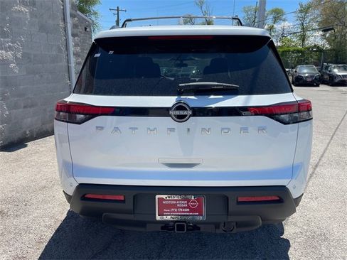 New 2025 Nissan Pathfinder SV w/ SV Premium Package image 27