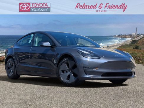 Used 2021 Tesla Model 3 Standard Range Plus RWD image 1