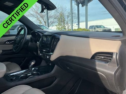Certified 2023 Chevrolet Traverse Premier AWD/4WD image 16