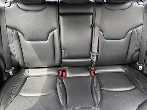Used 2025 Jeep Compass Limited AWD/4WD image 38