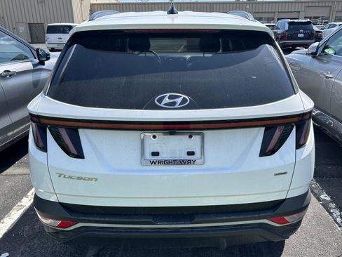 Used 2023 Hyundai Tucson SEL w/ Convenience Package image 3