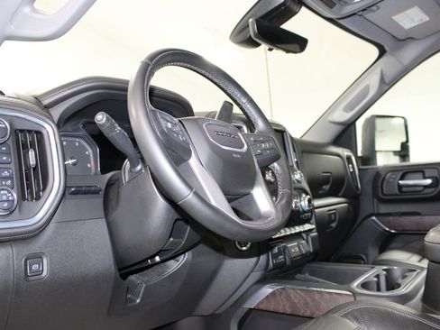 Used 2023 GMC Sierra 3500 Denali w/ Denali Ultimate Package image 29