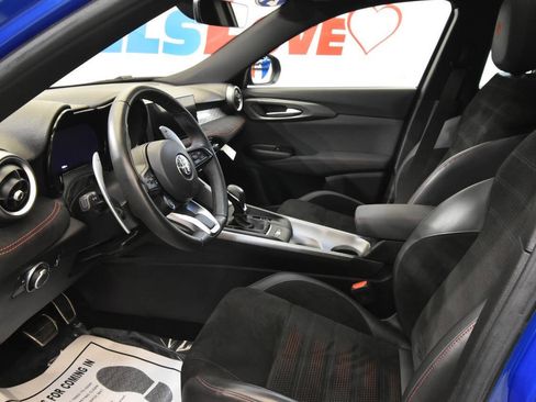 Used 2024 Alfa Romeo Tonale Veloce AWD/4WD image 12