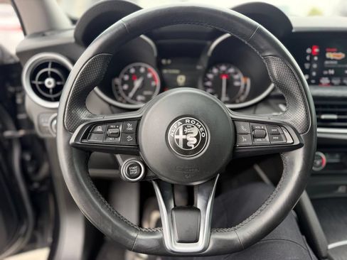 Used 2021 Alfa Romeo Stelvio Sprint w/ Nero Edizione RWD image 6