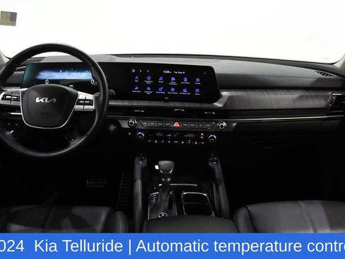Used 2024 Kia Telluride AWD image 8