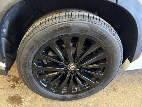 Used 2023 Toyota Highlander XSE image 12