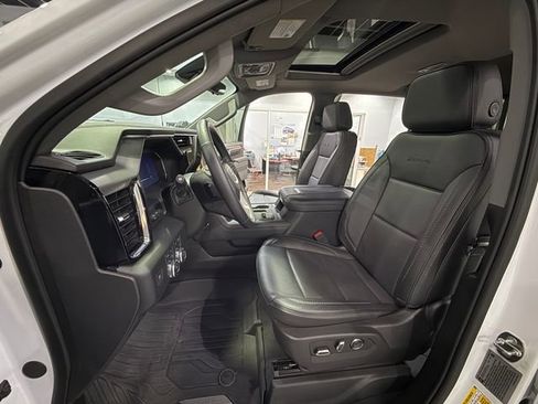 Certified 2024 GMC Sierra 2500 Denali w/ Denali Reserve Package image 12