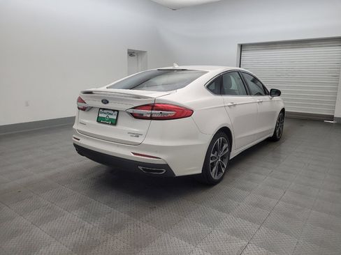 Used 2019 Ford Fusion Titanium image 9
