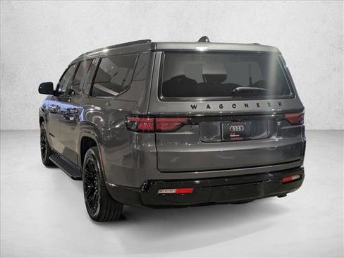 Used 2024 Jeep Wagoneer L Series II w/ Convenience Group I image 8