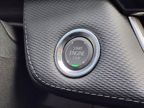 New 2026 Chevrolet Equinox LT w/ LPO, Floor Liner Package image 19