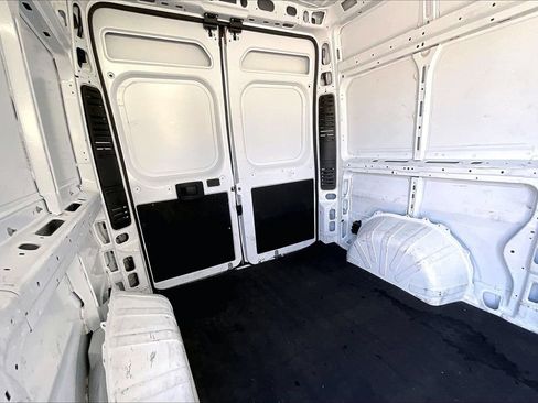 Used 2025 RAM ProMaster 2500 w/ Convenience Group FWD image 23